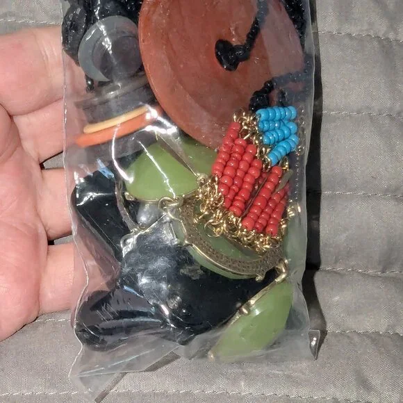 KF $3 with Bundle ~ Jewelry Findings Grab Bag 471 - Picture 3 of 8